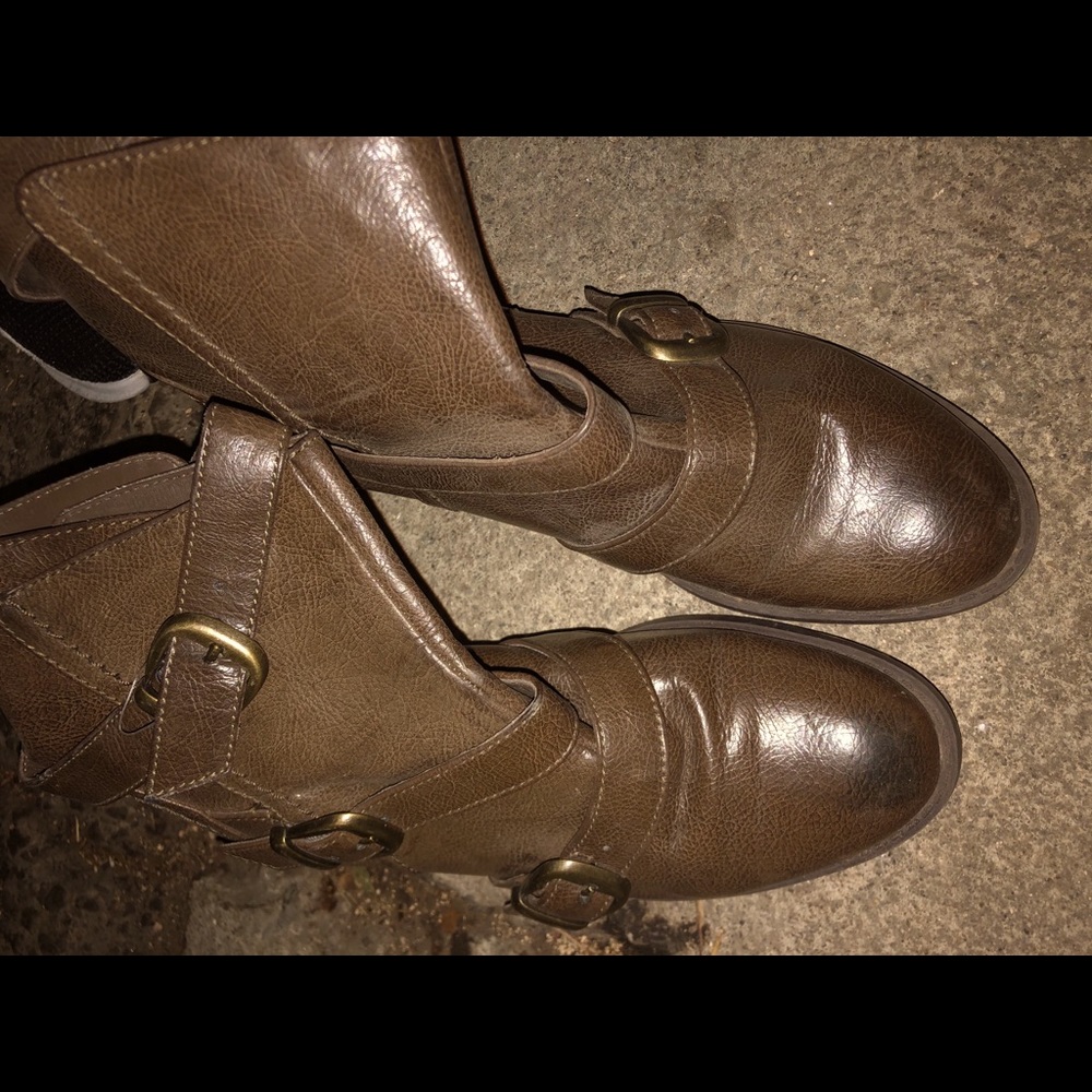Light brown boots 👢✨👛